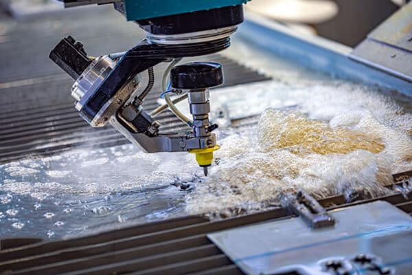 Machine de découpe au jet d'eau CNC