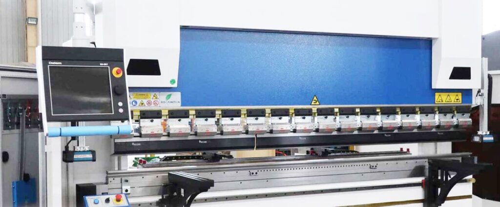Hydraulic bending machines